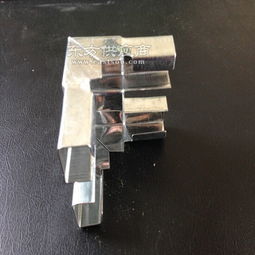 吳江震澤鎮(zhèn)鼎強(qiáng)彩鋼板活動(dòng)房廠